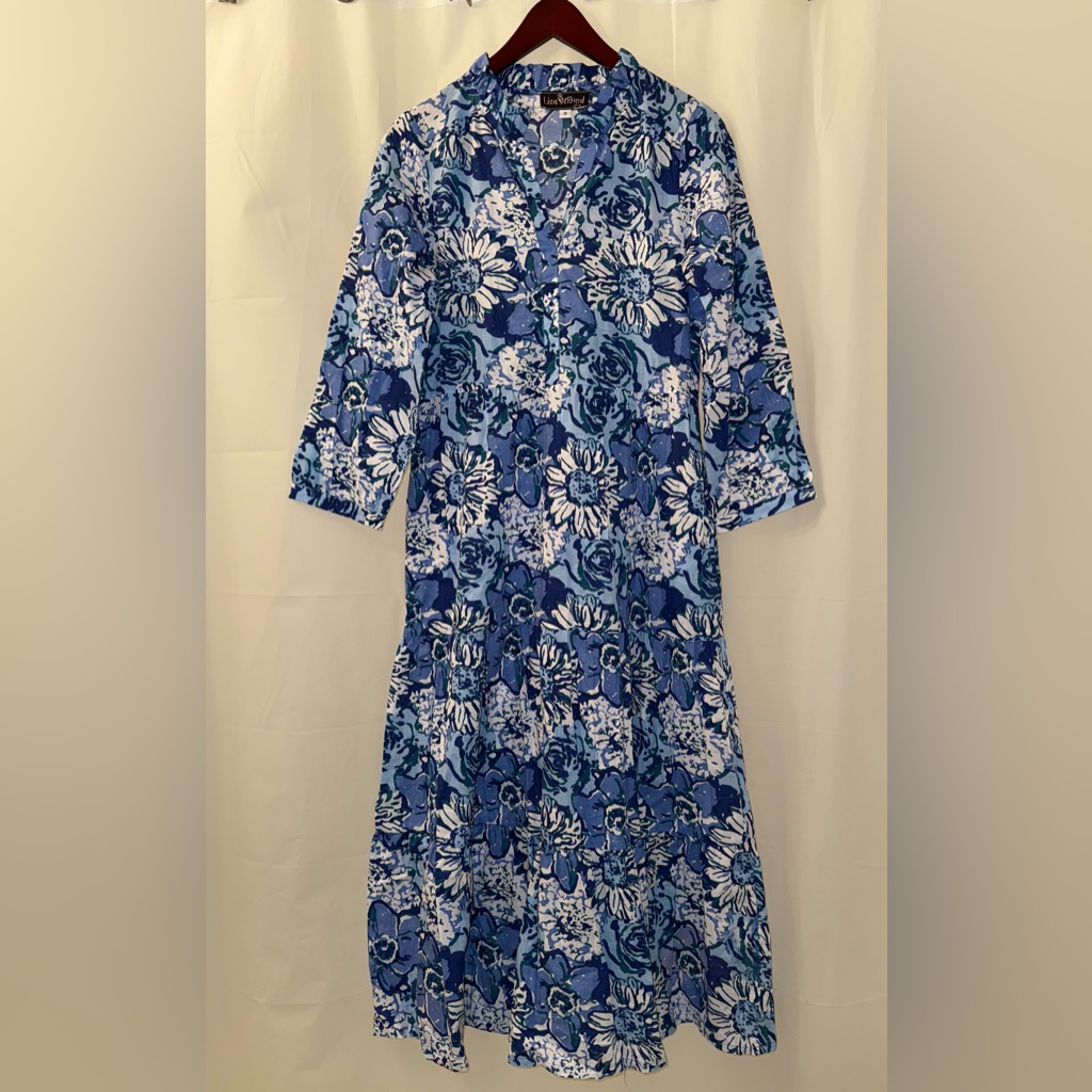 Liza Byrd Navy And White Floral Long Sleeve Maxi Dress